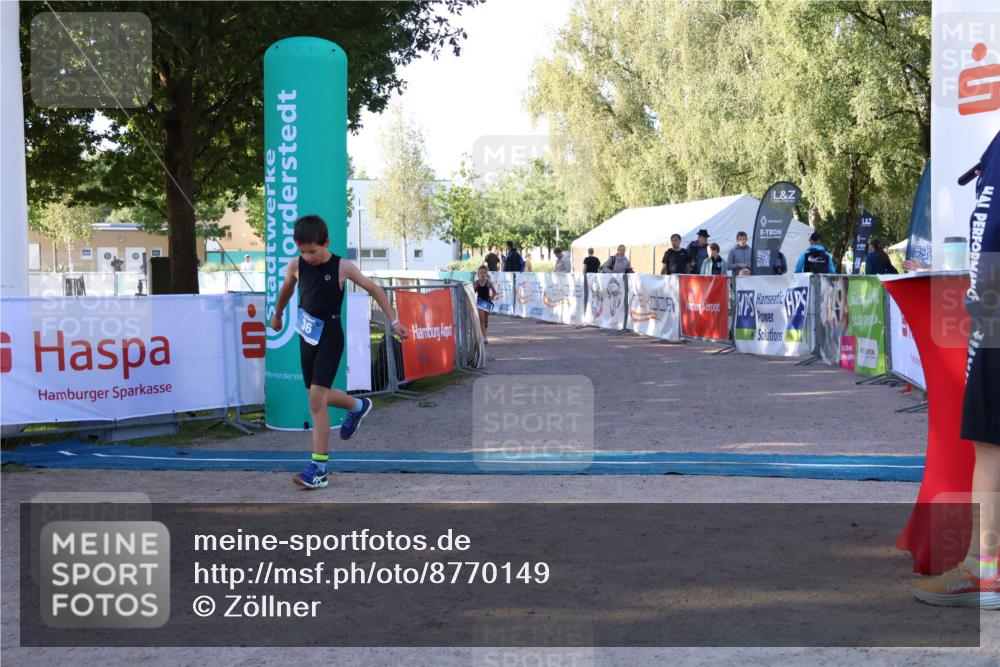 07.09.2025 - 19. Norderstedt Triathlon Zöllner http://msf.ph/oto/8770149 07.09.2025 09:17:16 Ziel 15, 36, 40 meine-sportfotos.de
