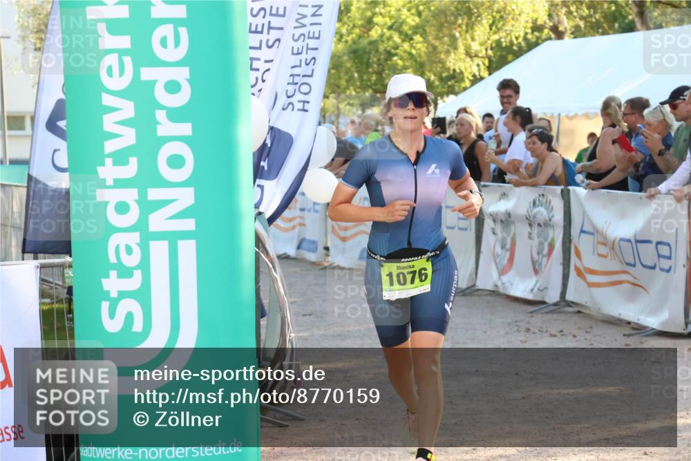 07.09.2025 - 19. Norderstedt Triathlon Zöllner http://msf.ph/oto/8770159 07.09.2025 16:41:30 Ziel 1076, 1592 meine-sportfotos.de