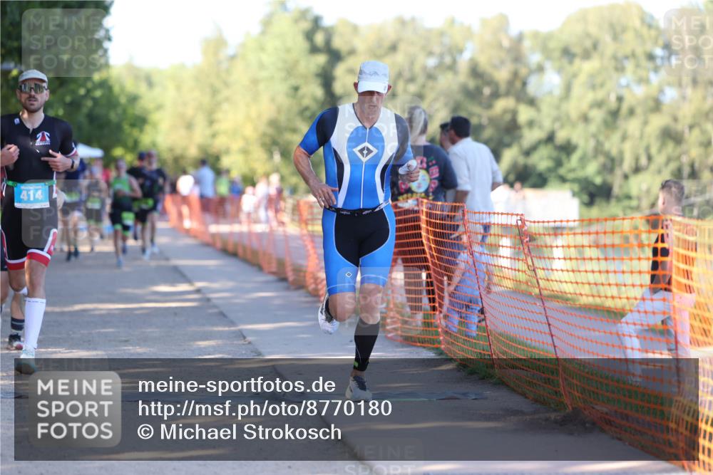 07.09.2025 - 19. Norderstedt Triathlon Michael Strokosch http://msf.ph/oto/8770180 07.09.2025 16:26:28 Laufen 414, 437, 542, 1563, 1565 meine-sportfotos.de