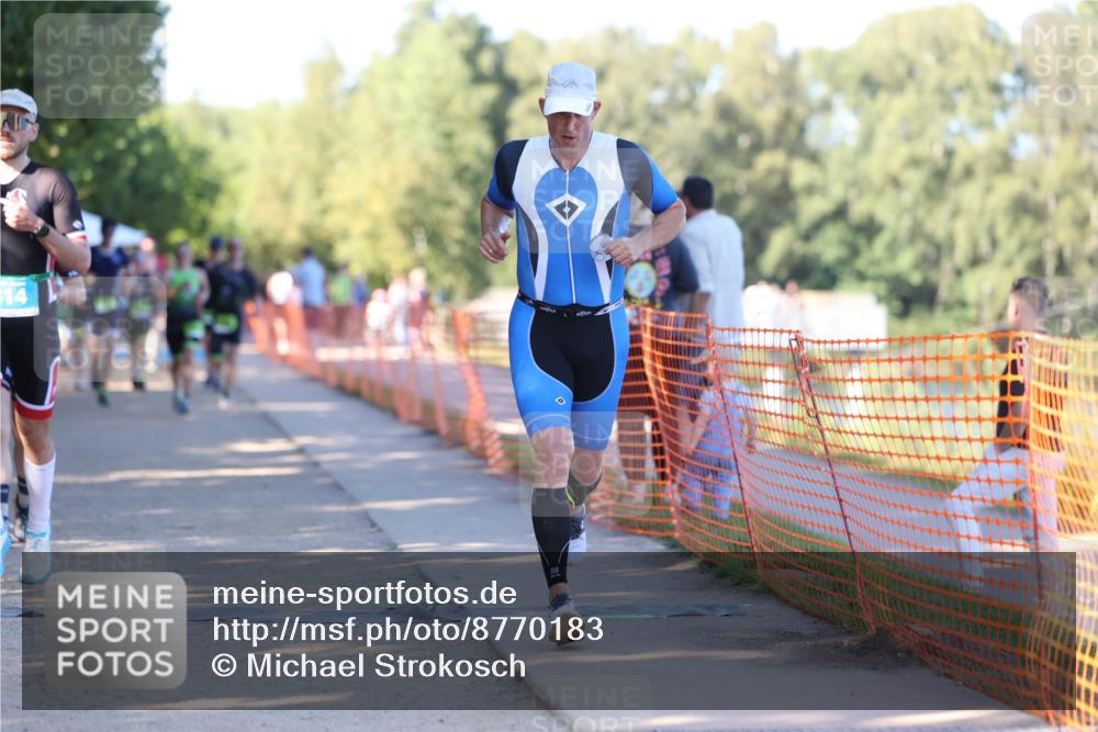 07.09.2025 - 19. Norderstedt Triathlon Michael Strokosch http://msf.ph/oto/8770183 07.09.2025 16:26:28 Laufen 414, 437, 542, 1563, 1565 meine-sportfotos.de