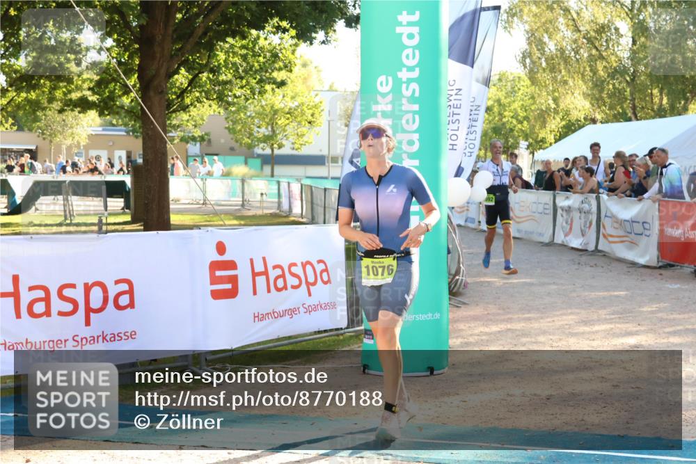07.09.2025 - 19. Norderstedt Triathlon Zöllner http://msf.ph/oto/8770188 07.09.2025 16:41:32 Ziel 1076, 1592 meine-sportfotos.de