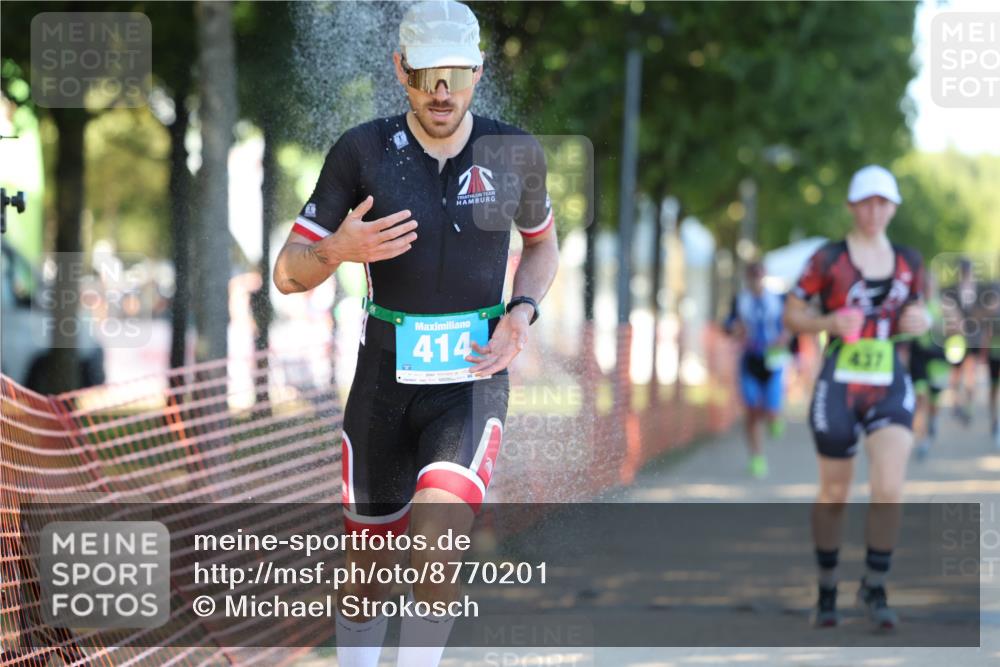 07.09.2025 - 19. Norderstedt Triathlon Michael Strokosch http://msf.ph/oto/8770201 07.09.2025 16:26:30 Laufen 414, 437, 542, 1563, 1565, 1591 meine-sportfotos.de