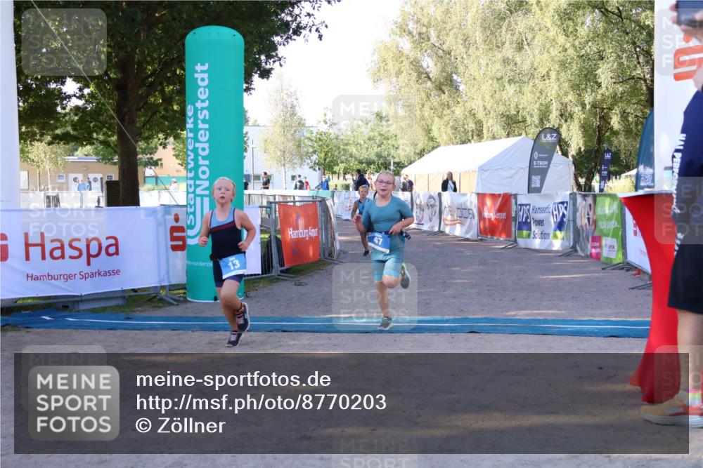 07.09.2025 - 19. Norderstedt Triathlon Zöllner http://msf.ph/oto/8770203 07.09.2025 09:17:33 Ziel 8, 13, 47, 48 meine-sportfotos.de