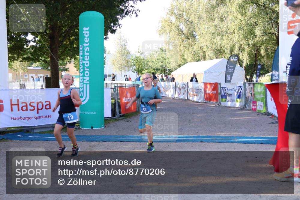 07.09.2025 - 19. Norderstedt Triathlon Zöllner http://msf.ph/oto/8770206 07.09.2025 09:17:33 Ziel 8, 13, 47, 48 meine-sportfotos.de