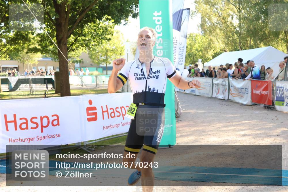 07.09.2025 - 19. Norderstedt Triathlon Zöllner http://msf.ph/oto/8770243 07.09.2025 16:41:35 Ziel 1076, 1592 meine-sportfotos.de