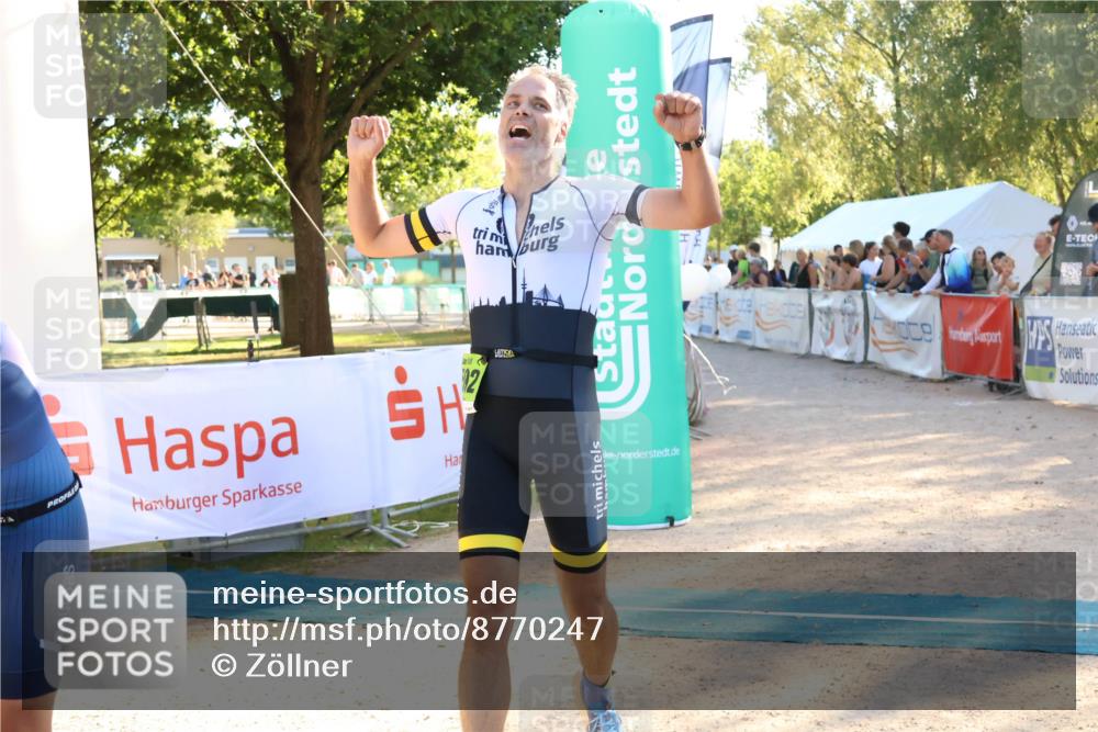07.09.2025 - 19. Norderstedt Triathlon Zöllner http://msf.ph/oto/8770247 07.09.2025 16:41:35 Ziel 1076, 1592 meine-sportfotos.de