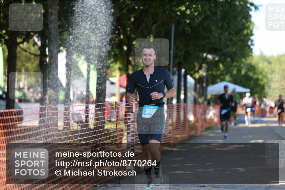 07.09.2025 - 19. Norderstedt Triathlon Michael Strokosch http://msf.ph/oto/8770264 07.09.2025 15:29:59 Laufen 398, 877, 1414 meine-sportfotos.de