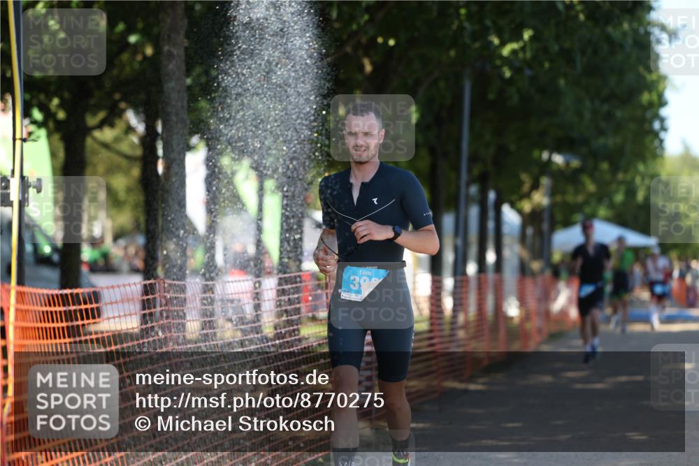 07.09.2025 - 19. Norderstedt Triathlon Michael Strokosch http://msf.ph/oto/8770275 07.09.2025 15:29:59 Laufen 398, 877, 1414 meine-sportfotos.de