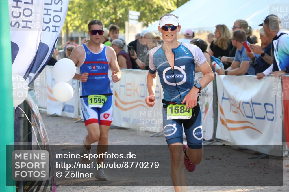 07.09.2025 - 19. Norderstedt Triathlon Zöllner http://msf.ph/oto/8770279 07.09.2025 16:41:48 Ziel 1584, 1595 meine-sportfotos.de