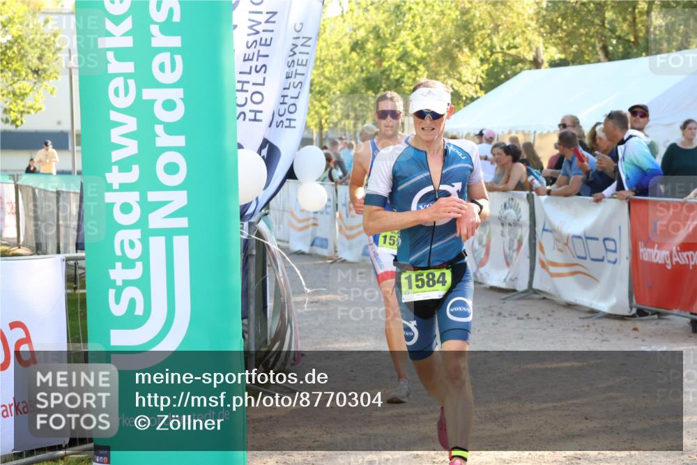 07.09.2025 - 19. Norderstedt Triathlon Zöllner http://msf.ph/oto/8770304 07.09.2025 16:41:49 Ziel 1584, 1595 meine-sportfotos.de