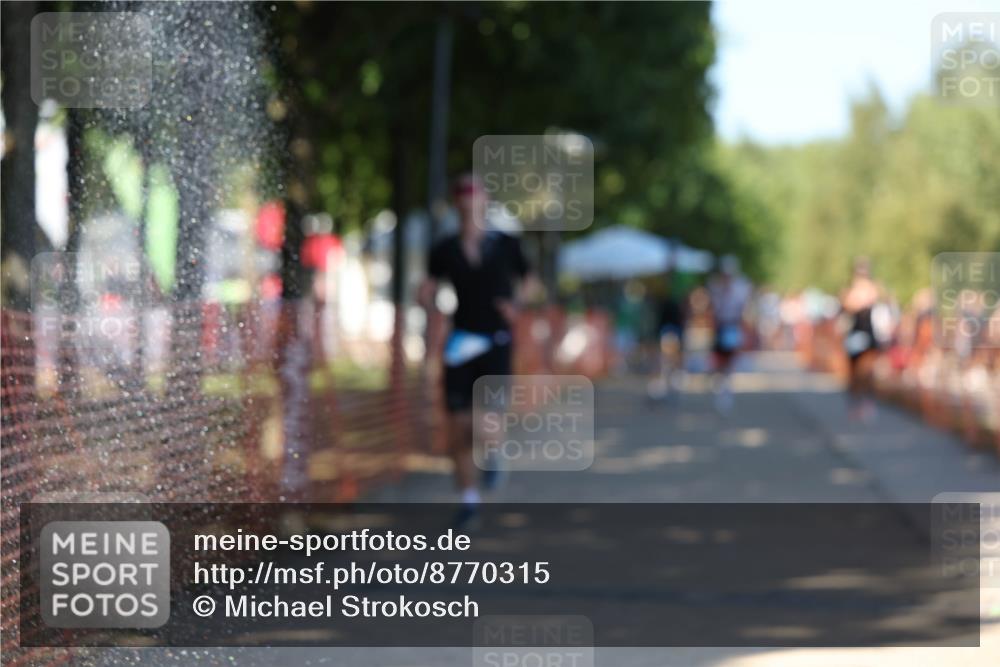07.09.2025 - 19. Norderstedt Triathlon Michael Strokosch http://msf.ph/oto/8770315 07.09.2025 15:30:03 Laufen 398, 460, 877 meine-sportfotos.de