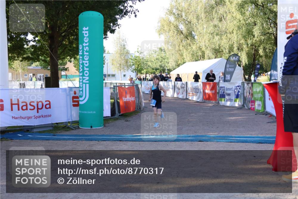 07.09.2025 - 19. Norderstedt Triathlon Zöllner http://msf.ph/oto/8770317 07.09.2025 09:19:15 Ziel 22 meine-sportfotos.de