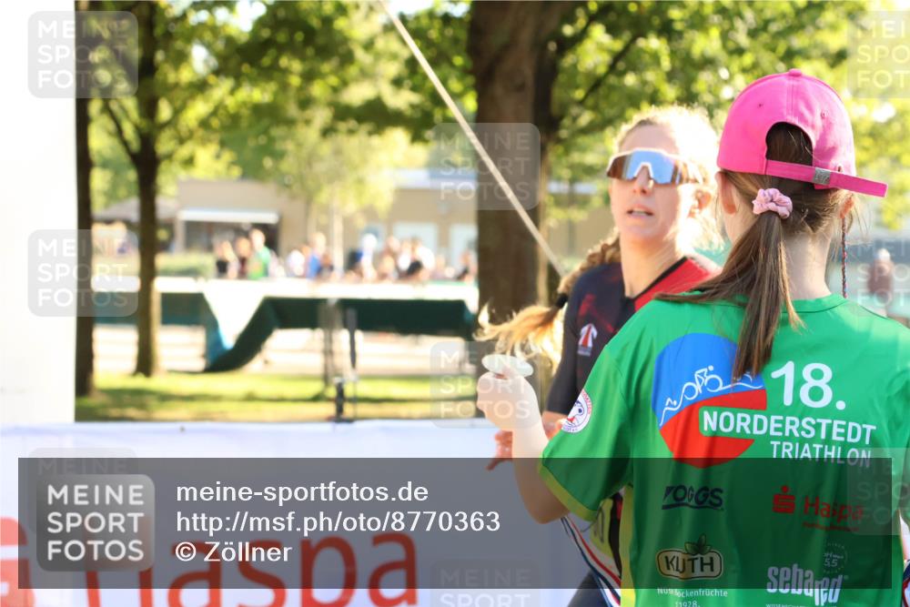 07.09.2025 - 19. Norderstedt Triathlon Zöllner http://msf.ph/oto/8770363 07.09.2025 16:42:11 Ziel 403, 459, 1100 meine-sportfotos.de