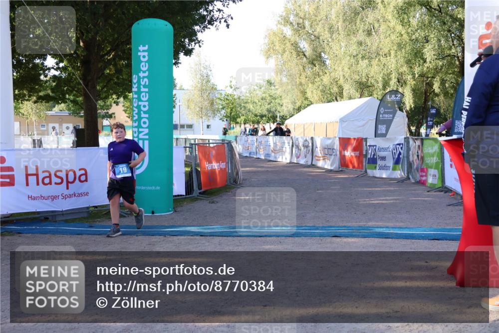 07.09.2025 - 19. Norderstedt Triathlon Zöllner http://msf.ph/oto/8770384 07.09.2025 09:22:35 Ziel 19 meine-sportfotos.de