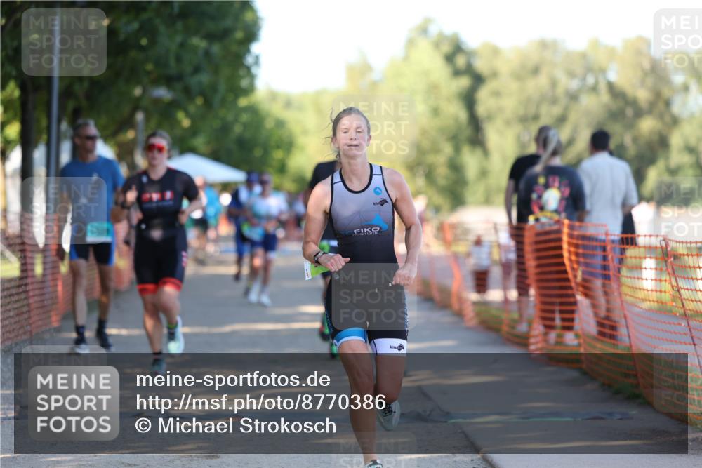 07.09.2025 - 19. Norderstedt Triathlon Michael Strokosch http://msf.ph/oto/8770386 07.09.2025 16:27:06 Laufen 407, 1073, 1529, 1562, 1610 meine-sportfotos.de