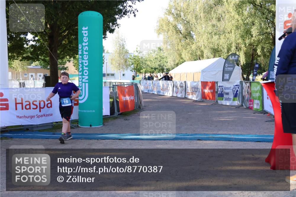 07.09.2025 - 19. Norderstedt Triathlon Zöllner http://msf.ph/oto/8770387 07.09.2025 09:22:35 Ziel 19 meine-sportfotos.de