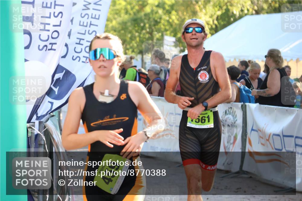 07.09.2025 - 19. Norderstedt Triathlon Zöllner http://msf.ph/oto/8770388 07.09.2025 16:42:15 Ziel 459, 1100, 1561 meine-sportfotos.de