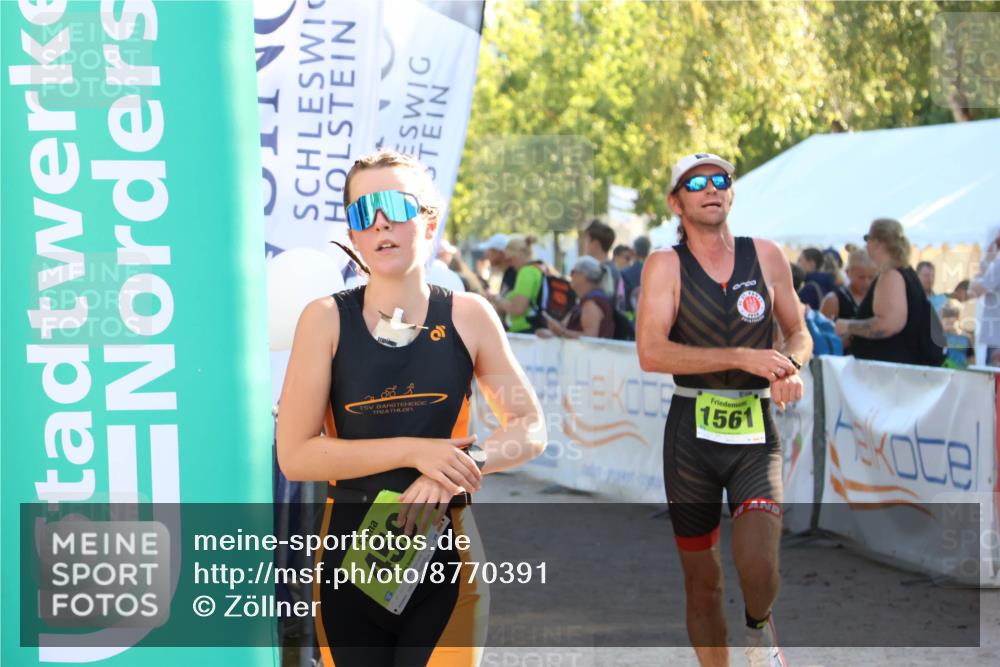 07.09.2025 - 19. Norderstedt Triathlon Zöllner http://msf.ph/oto/8770391 07.09.2025 16:42:15 Ziel 459, 1100, 1561 meine-sportfotos.de