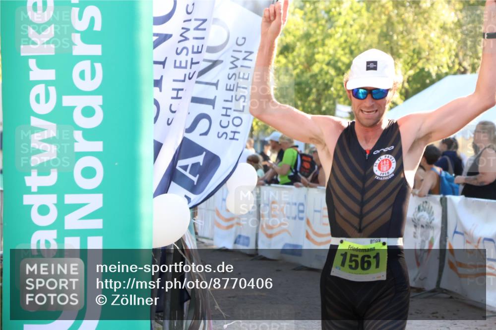 07.09.2025 - 19. Norderstedt Triathlon Zöllner http://msf.ph/oto/8770406 07.09.2025 16:42:16 Ziel 459, 1100, 1561 meine-sportfotos.de