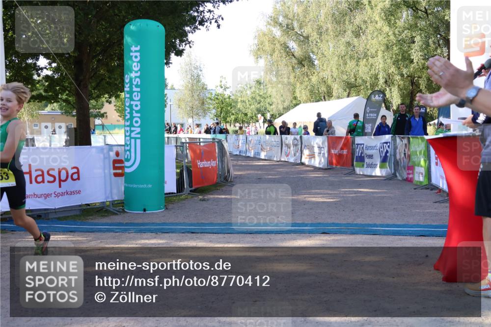 07.09.2025 - 19. Norderstedt Triathlon Zöllner http://msf.ph/oto/8770412 07.09.2025 09:44:45 Ziel 553 meine-sportfotos.de