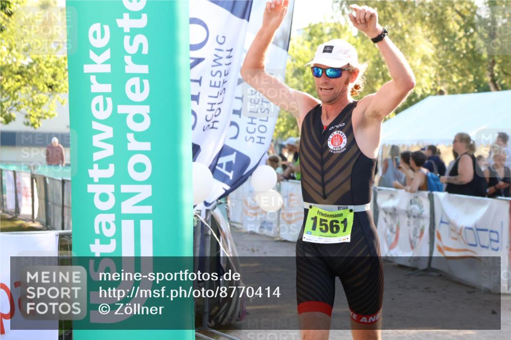 07.09.2025 - 19. Norderstedt Triathlon Zöllner http://msf.ph/oto/8770414 07.09.2025 16:42:16 Ziel 459, 1100, 1561 meine-sportfotos.de