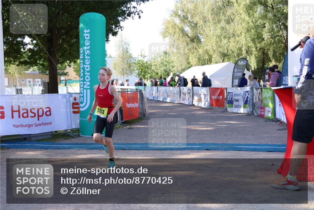 07.09.2025 - 19. Norderstedt Triathlon Zöllner http://msf.ph/oto/8770425 07.09.2025 09:45:30 Ziel 583 meine-sportfotos.de