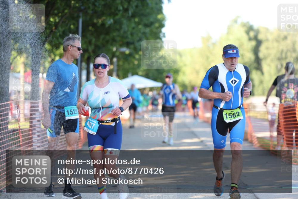 07.09.2025 - 19. Norderstedt Triathlon Michael Strokosch http://msf.ph/oto/8770426 07.09.2025 16:27:13 Laufen 407, 1529, 1562, 1567, 1610 meine-sportfotos.de