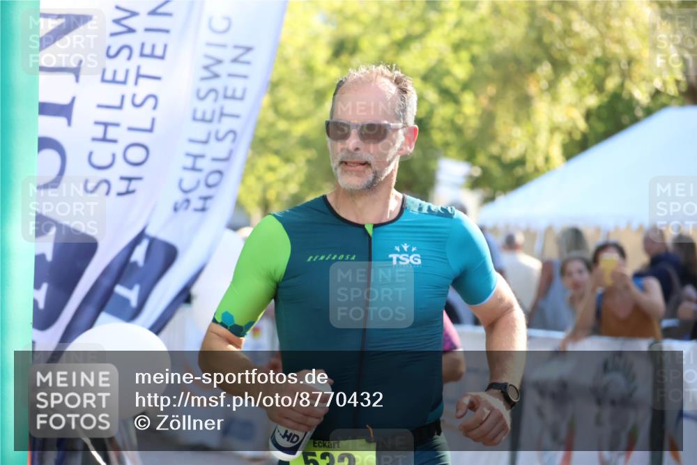 07.09.2025 - 19. Norderstedt Triathlon Zöllner http://msf.ph/oto/8770432 07.09.2025 16:42:27 Ziel 532, 1612 meine-sportfotos.de