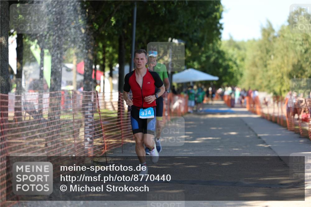 07.09.2025 - 19. Norderstedt Triathlon Michael Strokosch http://msf.ph/oto/8770440 07.09.2025 15:30:15 Laufen 374, 460, 1032 meine-sportfotos.de