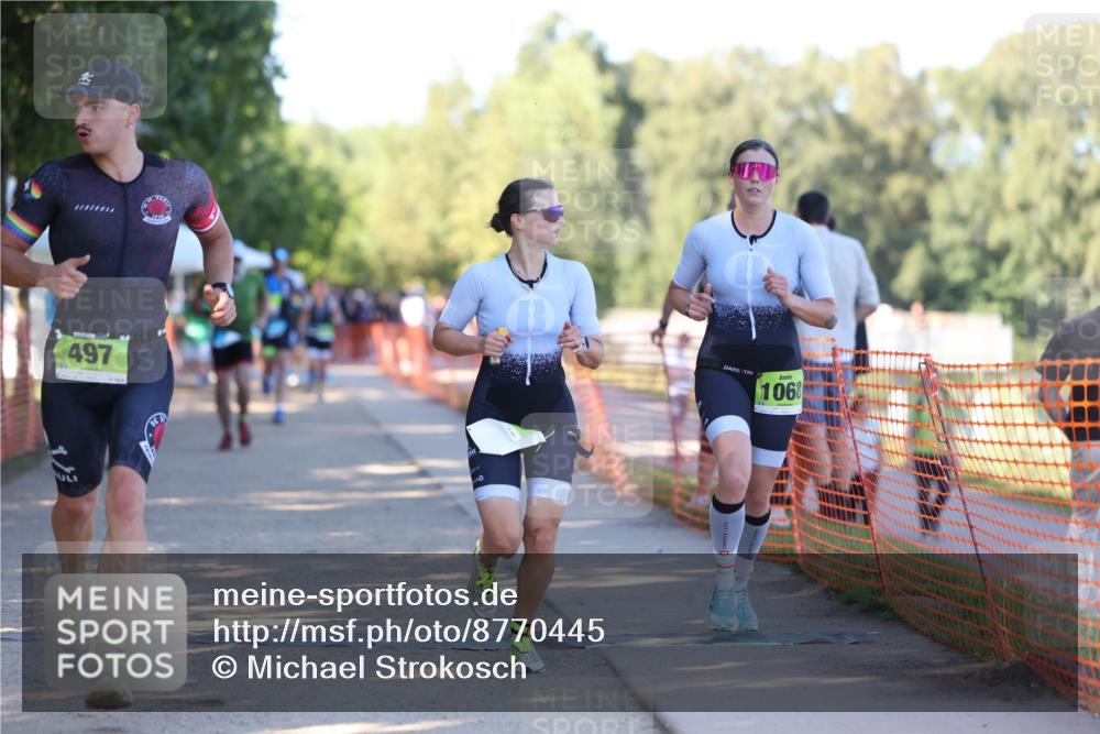 07.09.2025 - 19. Norderstedt Triathlon Michael Strokosch http://msf.ph/oto/8770445 07.09.2025 16:27:22 Laufen 421, 497, 1068, 1070 meine-sportfotos.de