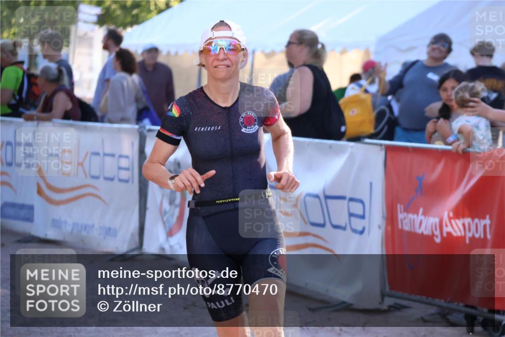 07.09.2025 - 19. Norderstedt Triathlon Zöllner http://msf.ph/oto/8770470 07.09.2025 16:42:46 Ziel 1050 meine-sportfotos.de