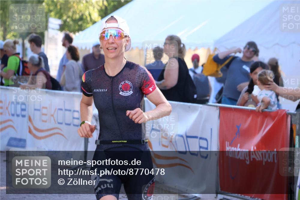 07.09.2025 - 19. Norderstedt Triathlon Zöllner http://msf.ph/oto/8770478 07.09.2025 16:42:46 Ziel 1050 meine-sportfotos.de