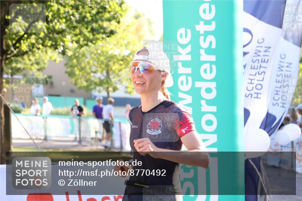 07.09.2025 - 19. Norderstedt Triathlon Zöllner http://msf.ph/oto/8770492 07.09.2025 16:42:48 Ziel 1050 meine-sportfotos.de