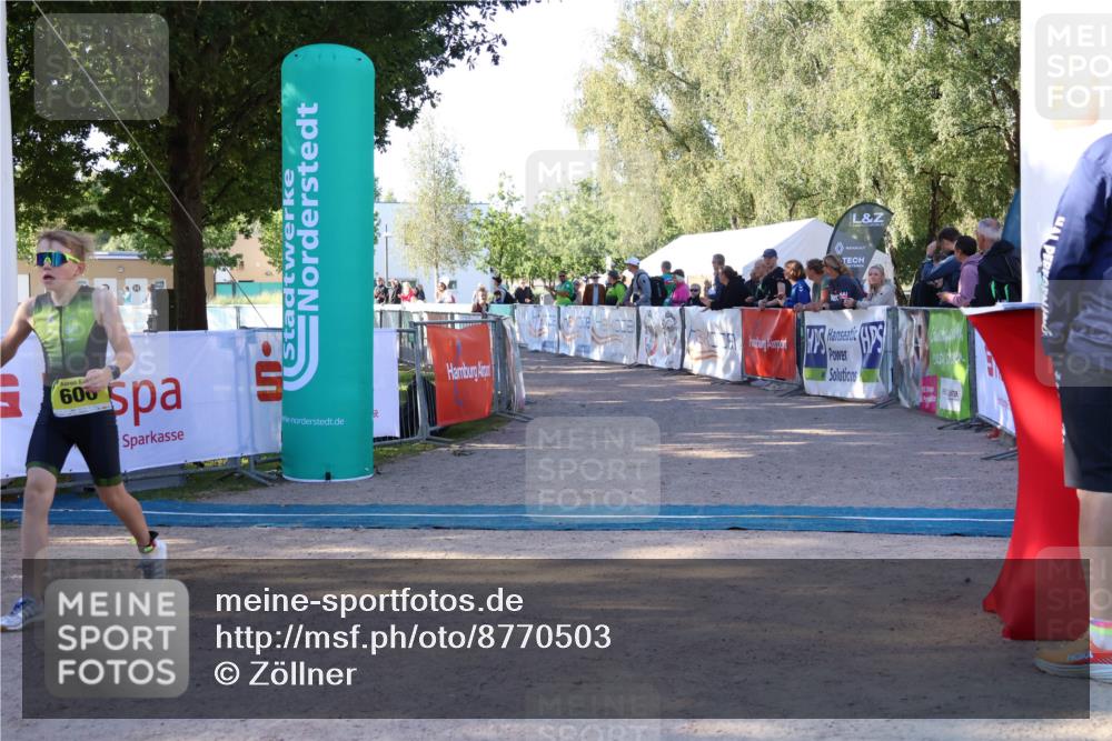07.09.2025 - 19. Norderstedt Triathlon Zöllner http://msf.ph/oto/8770503 07.09.2025 09:46:05 Ziel 557, 600 meine-sportfotos.de