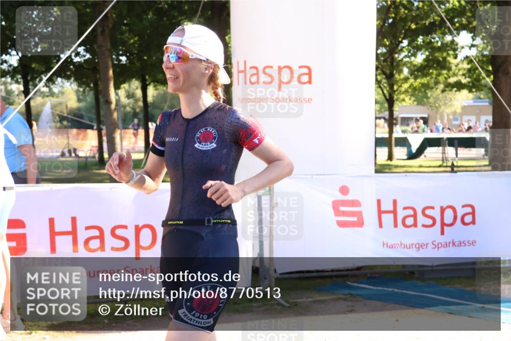 07.09.2025 - 19. Norderstedt Triathlon Zöllner http://msf.ph/oto/8770513 07.09.2025 16:42:49 Ziel 1050 meine-sportfotos.de