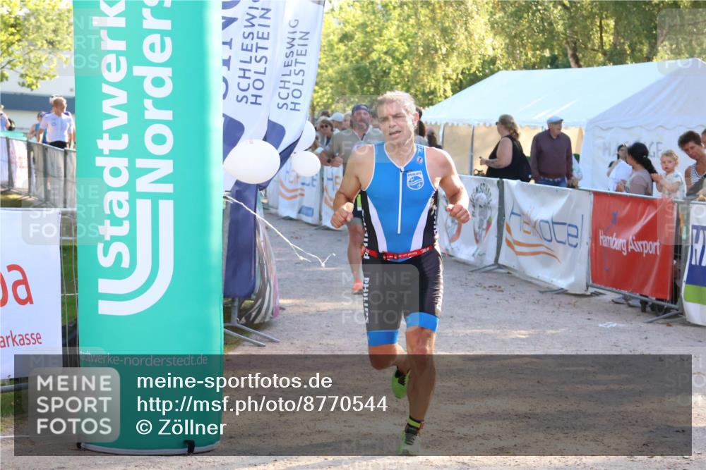 07.09.2025 - 19. Norderstedt Triathlon Zöllner http://msf.ph/oto/8770544 07.09.2025 16:42:53 Ziel 516, 1050, 1603 meine-sportfotos.de