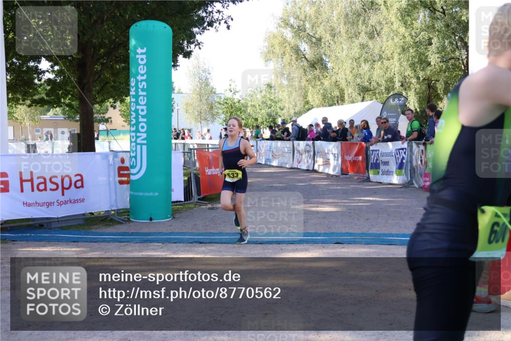 07.09.2025 - 19. Norderstedt Triathlon Zöllner http://msf.ph/oto/8770562 07.09.2025 09:46:53 Ziel 556, 570, 633 meine-sportfotos.de