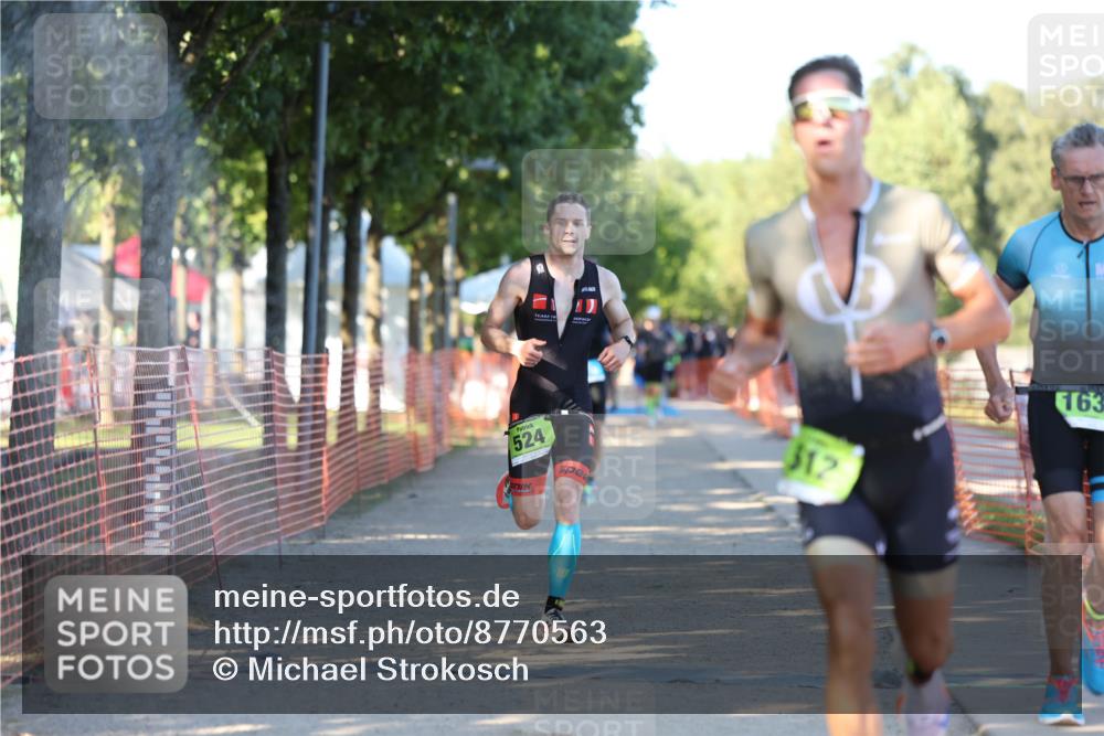07.09.2025 - 19. Norderstedt Triathlon Michael Strokosch http://msf.ph/oto/8770563 07.09.2025 16:27:42 Laufen 512, 524, 535, 868, 915, 1078, 1632 meine-sportfotos.de
