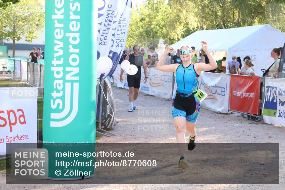 07.09.2025 - 19. Norderstedt Triathlon Zöllner http://msf.ph/oto/8770608 07.09.2025 16:43:02 Ziel 516, 1075 meine-sportfotos.de