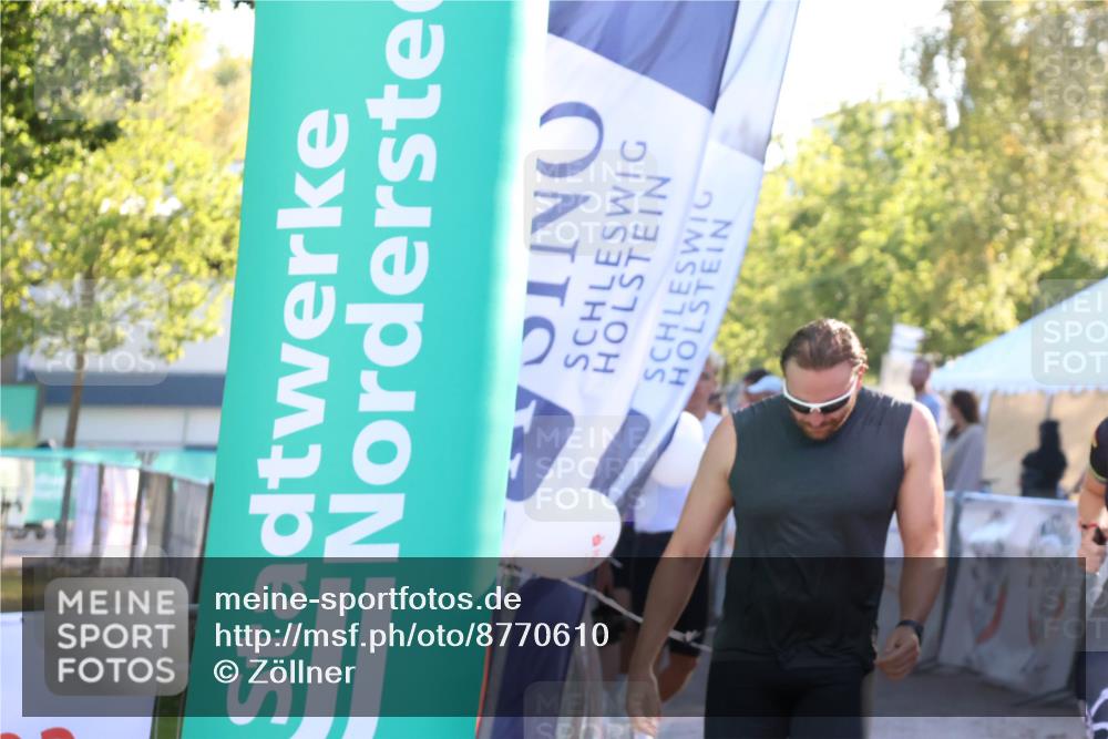 07.09.2025 - 19. Norderstedt Triathlon Zöllner http://msf.ph/oto/8770610 07.09.2025 16:43:10 Ziel 1049, 1544 meine-sportfotos.de