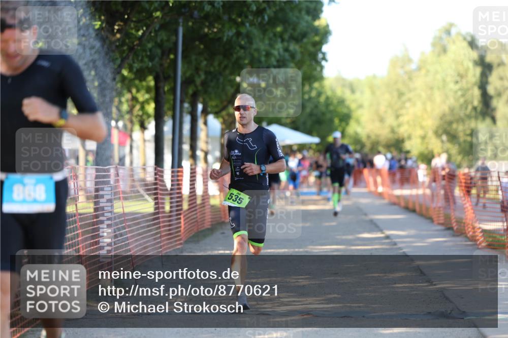 07.09.2025 - 19. Norderstedt Triathlon Michael Strokosch http://msf.ph/oto/8770621 07.09.2025 16:27:48 Laufen 535, 868, 882 meine-sportfotos.de