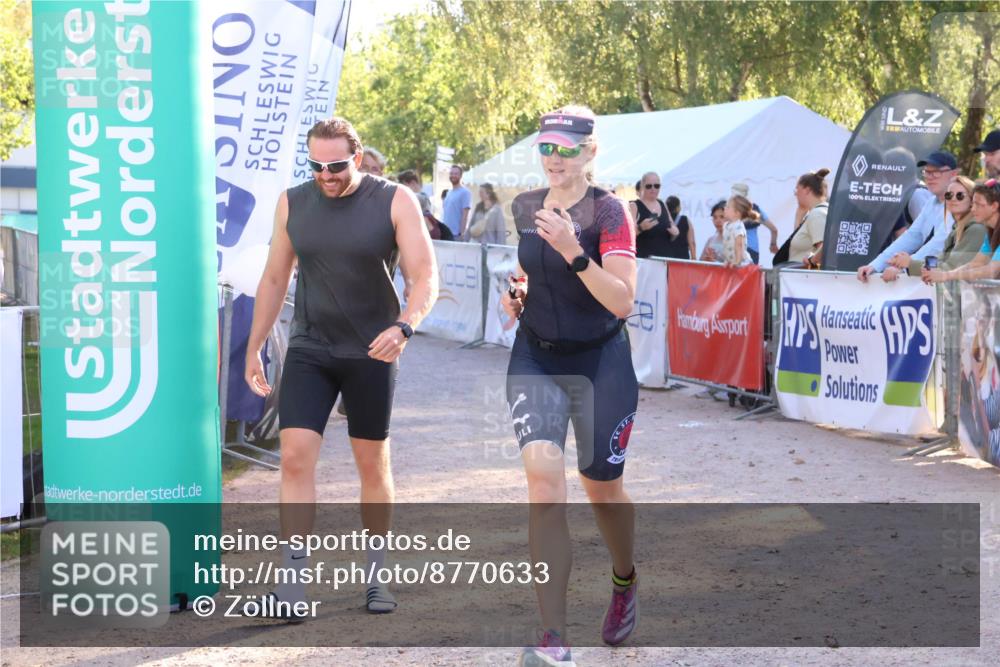 07.09.2025 - 19. Norderstedt Triathlon Zöllner http://msf.ph/oto/8770633 07.09.2025 16:43:11 Ziel 1049, 1544 meine-sportfotos.de