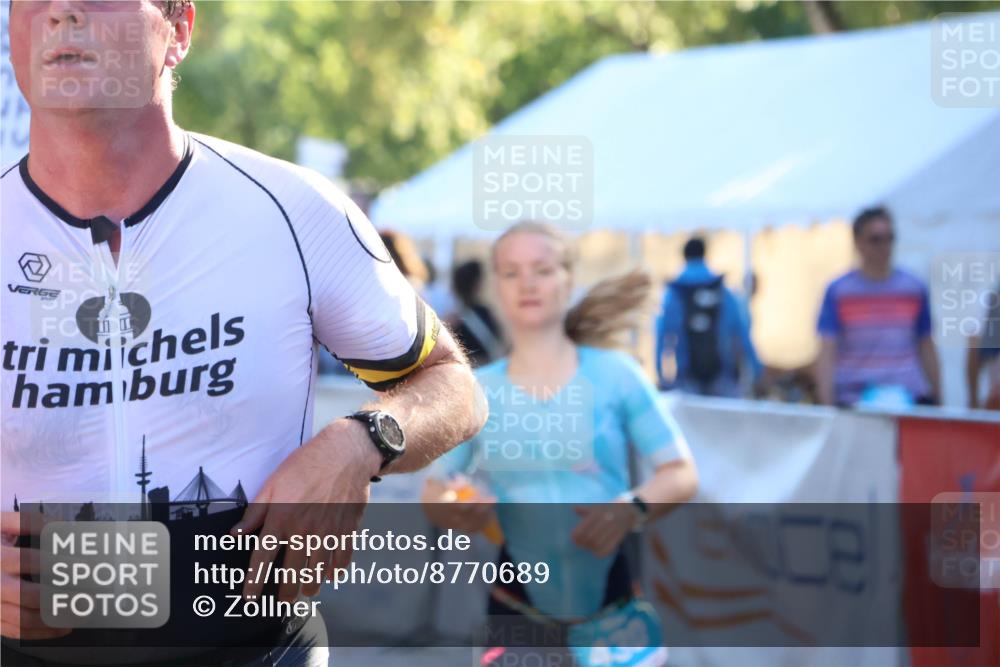 07.09.2025 - 19. Norderstedt Triathlon Zöllner http://msf.ph/oto/8770689 07.09.2025 16:43:23 Ziel 430, 1063, 1422, 1545, 1546, 1586 meine-sportfotos.de