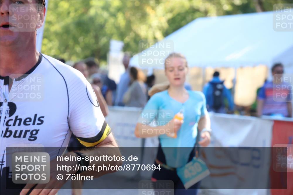07.09.2025 - 19. Norderstedt Triathlon Zöllner http://msf.ph/oto/8770694 07.09.2025 16:43:23 Ziel 430, 1063, 1422, 1545, 1546, 1586 meine-sportfotos.de
