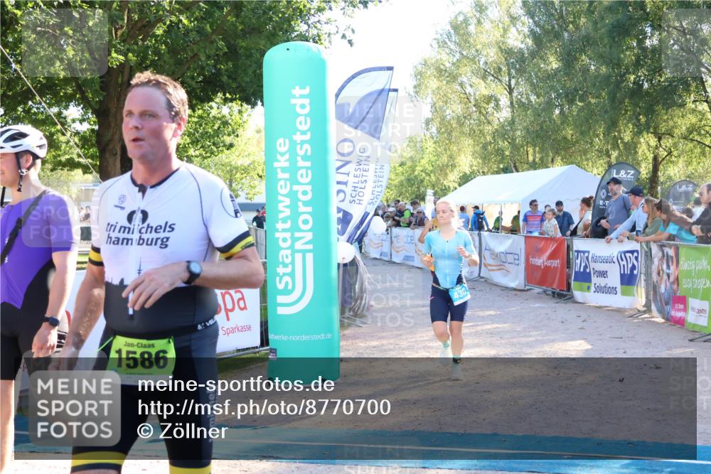 07.09.2025 - 19. Norderstedt Triathlon Zöllner http://msf.ph/oto/8770700 07.09.2025 16:43:24 Ziel 430, 1063, 1422, 1545, 1546, 1586 meine-sportfotos.de