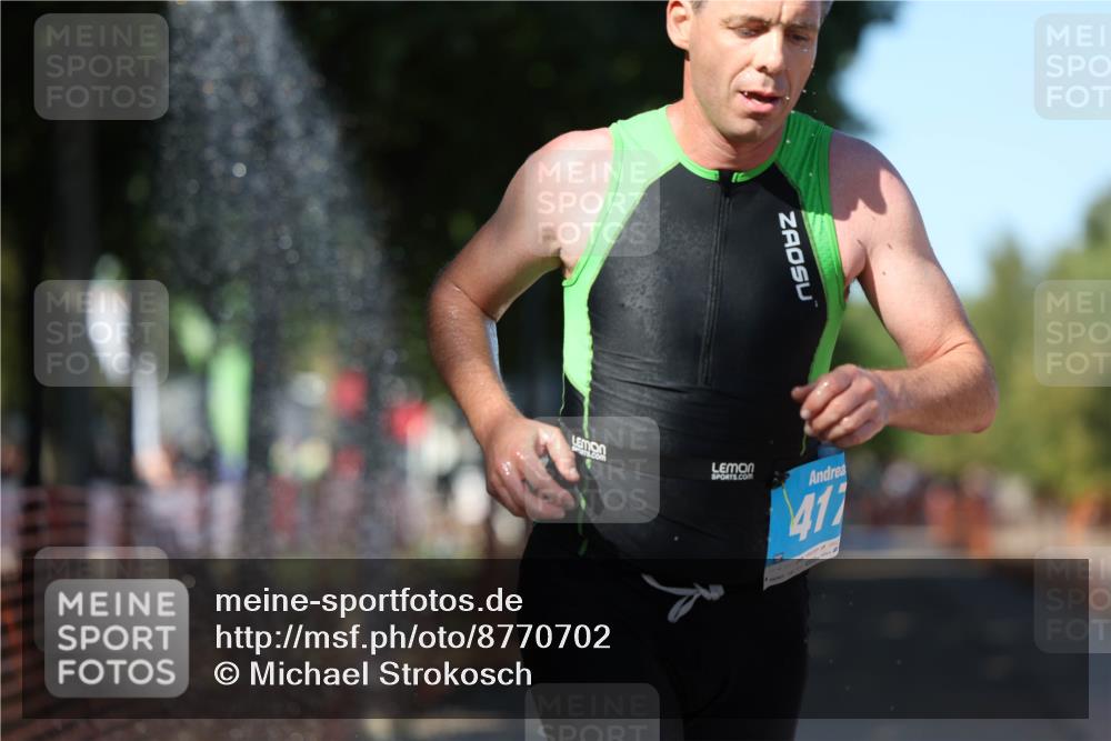 07.09.2025 - 19. Norderstedt Triathlon Michael Strokosch http://msf.ph/oto/8770702 07.09.2025 15:31:22 Laufen 400, 417, 967 meine-sportfotos.de
