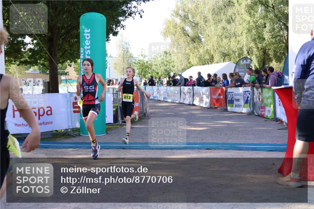 07.09.2025 - 19. Norderstedt Triathlon Zöllner http://msf.ph/oto/8770706 07.09.2025 09:47:51 Ziel 563, 601, 613 meine-sportfotos.de