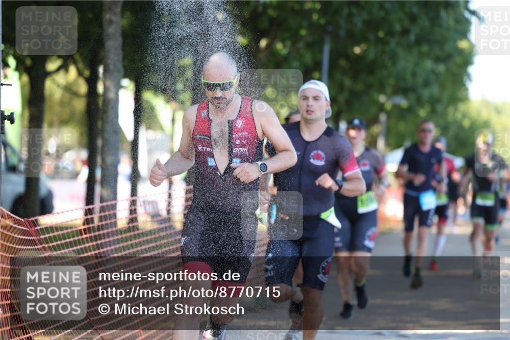 07.09.2025 - 19. Norderstedt Triathlon Michael Strokosch http://msf.ph/oto/8770715 07.09.2025 16:28:09 Laufen 487, 507, 515, 883, 909, 947, 1105, 1422, 1554, 1560, 1575 meine-sportfotos.de