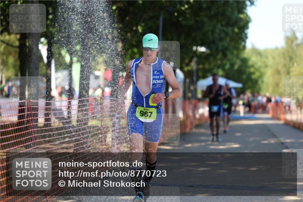 07.09.2025 - 19. Norderstedt Triathlon Michael Strokosch http://msf.ph/oto/8770723 07.09.2025 15:31:24 Laufen 400, 417, 967 meine-sportfotos.de