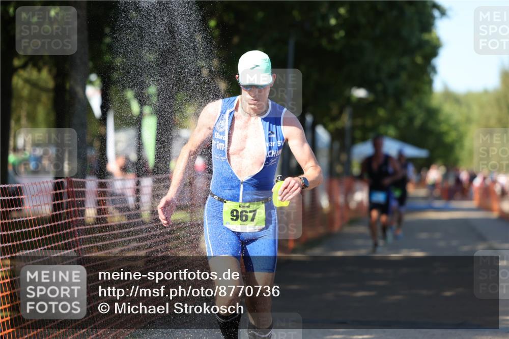 07.09.2025 - 19. Norderstedt Triathlon Michael Strokosch http://msf.ph/oto/8770736 07.09.2025 15:31:24 Laufen 400, 417, 967 meine-sportfotos.de